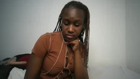 Snapshot of dollberry chatting on January 7, 1:35 pm dollberry online show from January 7, 1:35 pm