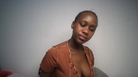 Snapshot of dollberry chatting on January 13, 11:27 pm dollberry online show from January 13, 11:27 pm