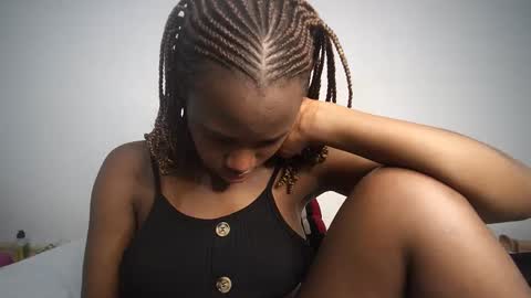 Snapshot of dollberry chatting on February 2, 1:45 am dollberry online show from February 2, 1:45 am