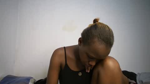 Snapshot of dollberry chatting on February 17, 1:32 pm dollberry online show from February 17, 1:32 pm