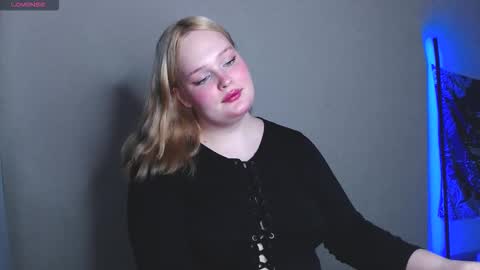 Miss Rose online show from November 11, 7:03 pm