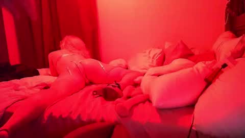 Snapshot of dollfaceklla chatting on March 27, 9:21 am Dollface Killa online show from March 27, 9:21 am