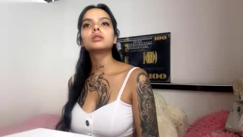 Snapshot of dollmoon1 chatting on March 2, 2:25 am Moon online show from March 2, 2:25 am