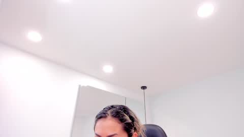 dolly walker online show from January 21, 8:19 am