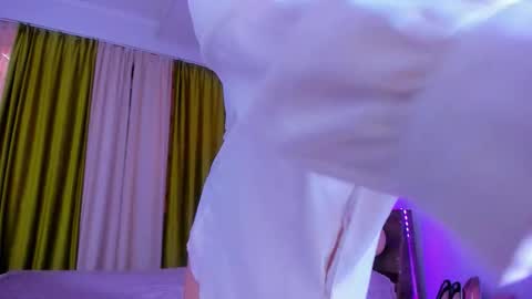 Dollya online show from November 11, 2:00 am