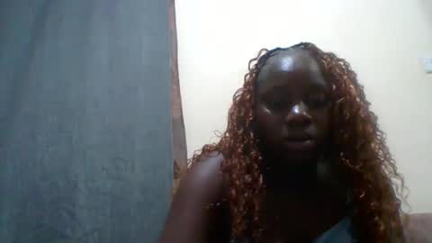 dollyvee online show from December 16, 6:13 pm