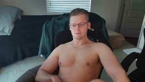 Snapshot of doloresman chatting on June 18, 9:41 pm doloresman online show from June 18, 9:41 pm