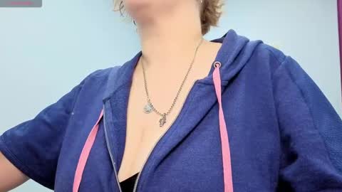 DoloresSea online show from February 22, 4:57 am