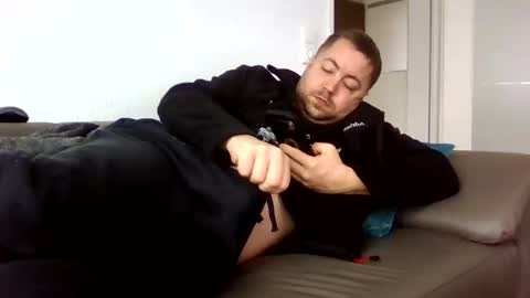 Snapshot of dombio_12 chatting on December 5, 11:19 am dombio_12 online show from December 5, 11:19 am