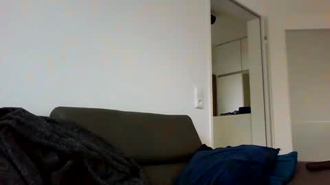 Snapshot of dombio_12 chatting on March 14, 10:42 am dombio_12 online show from March 14, 10:42 am