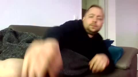 Snapshot of dombio_12 chatting on April 2, 1:20 pm dombio_12 online show from April 2, 1:20 pm