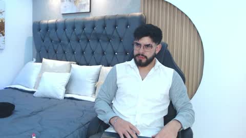 Snapshot of domboy_ chatting on May 12, 9:56 pm domboy online show from May 12, 9:56 pm