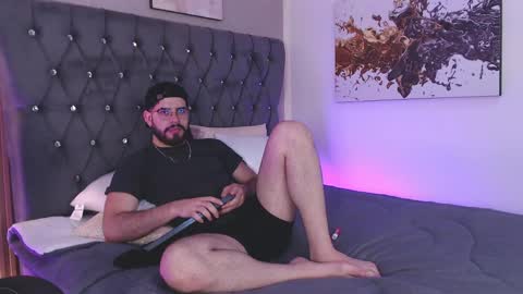 Snapshot of domboy_ chatting on May 15, 8:27 pm domboy online show from May 15, 8:27 pm