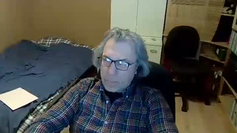 Snapshot of domiande chatting on January 6, 9:08 am domiande online show from January 6, 9:08 am