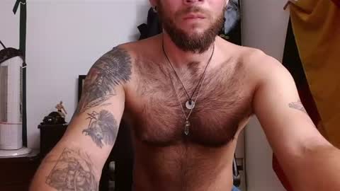 Snapshot of dominantthewolf chatting on July 8, 9:58 am Logan - INDEPENDET MODEL online show from July 8, 9:58 am