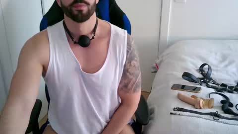 Snapshot of dominatedtitan chatting on February 7, 10:30 am DominatedTitan online show from February 7, 10:30 am