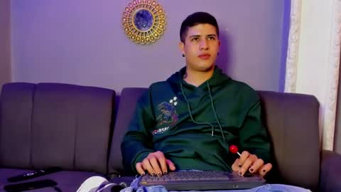 DOMI online show from February 13, 1:56 am