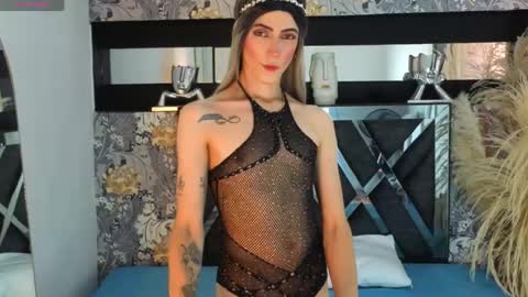 Snapshot of dominic_thailor chatting on May 1, 4:33 pm Dominic online show from May 1, 4:33 pm
