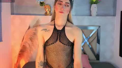 Snapshot of dominic_thailor chatting on June 20, 3:15 pm Dominic online show from June 20, 3:15 pm