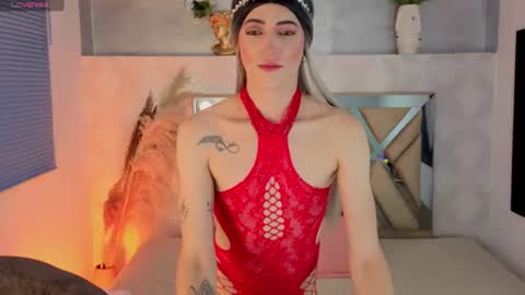 Snapshot of dominic_thailor chatting on June 26, 2:43 pm Dominic online show from June 26, 2:43 pm