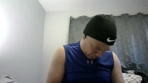 Snapshot of dominicanorico chatting on February 3, 4:35 am luis online show from February 3, 4:35 am