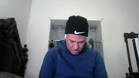 luis online show from March 28, 8:41 pm
