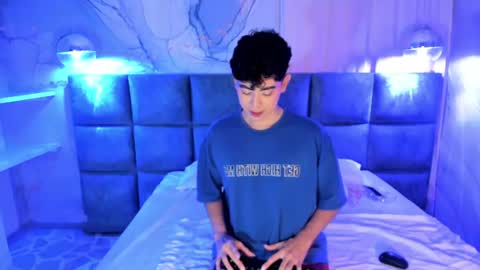 Snapshot of dominicjay_ chatting on June 11, 8:07 pm DOMINIC online show from June 11, 8:07 pm
