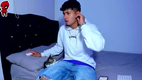 Snapshot of dominick_king chatting on March 17, 7:44 am Dominic online show from March 17, 7:44 am