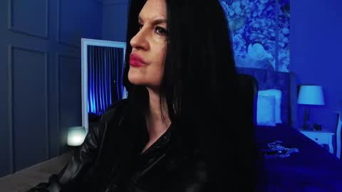 Snapshot of dommelisa chatting on January 5, 11:30 pm Dom Melisa online show from January 5, 11:30 pm