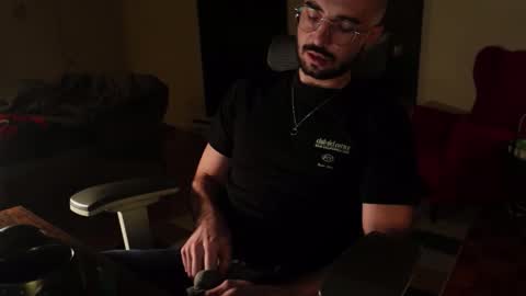 domtop_eric online show from February 4, 10:36 pm