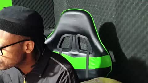 dondiego5511 online show from July 20, 2:37 am