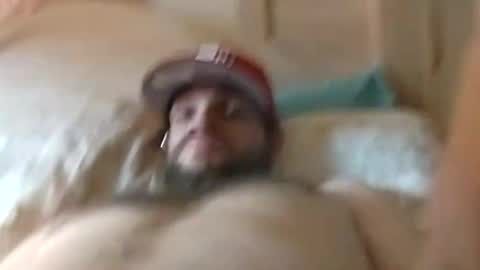 Snapshot of donglish718856 chatting on December 18, 9:32 pm donglish718856 online show from December 18, 9:32 pm