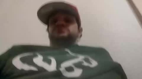 Snapshot of donglish718856 chatting on January 12, 4:39 am donglish718856 online show from January 12, 4:39 am