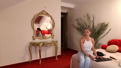 Snapshot of donna_klein chatting on July 21, 11:34 am Donna online show from July 21, 11:34 am