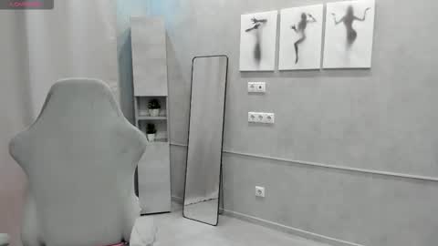 Donna On GMT2 Mon-Fri 3-9 AM online show from March 12, 11:33 pm