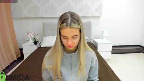 Donna On GMT2 Mon-Fri 3-9 AM online show from April 3, 11:47 pm