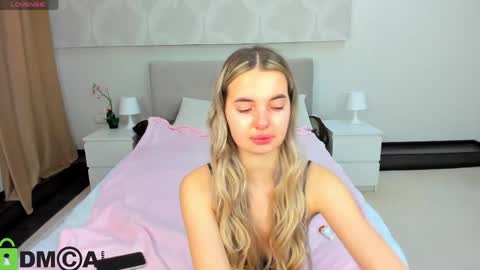 Donna On GMT2 Mon-Fri 3-9 AM online show from April 17, 12:02 am