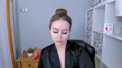 DonnaSensual online show from November 10, 3:44 pm