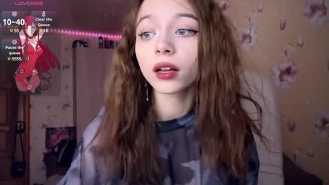 Snapshot of dontoke_ chatting on March 10, 2:59 pm Nicole online show from March 10, 2:59 pm