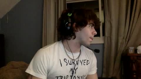 donutking42069 online show from January 12, 3:23 am