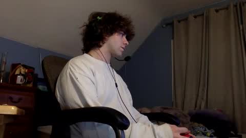 donutking42069 online show from February 22, 3:07 am