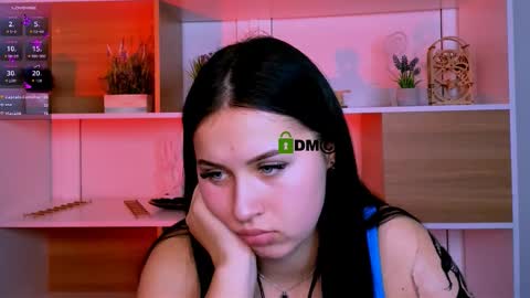 Snapshot of dora_di1 chatting on November 9, 2:10 am we online show from November 9, 2:10 am