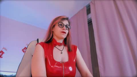 Snapshot of dora_marcelli chatting on January 8, 12:37 pm Your Dora Follow me 3 online show from January 8, 12:37 pm