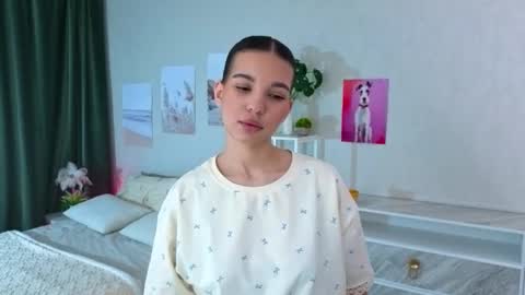 Kiki online show from March 24, 12:48 am