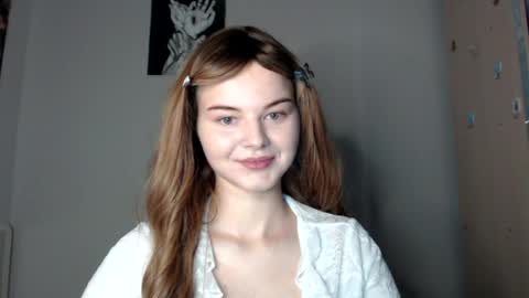 Snapshot of doratixx0 chatting on August 1, 8:41 pm dorati online show from August 1, 8:41 pm