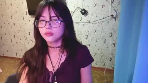 Snapshot of doretharuschak chatting on June 11, 3:54 pm Aimi online show from June 11, 3:54 pm