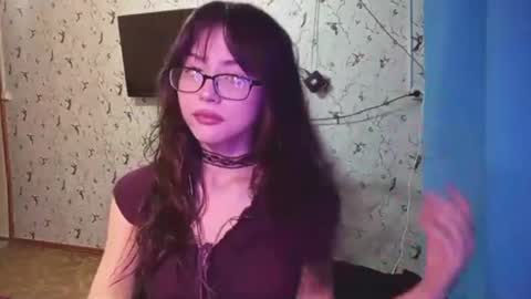Snapshot of doretharuschak chatting on June 18, 11:14 am Aimi online show from June 18, 11:14 am