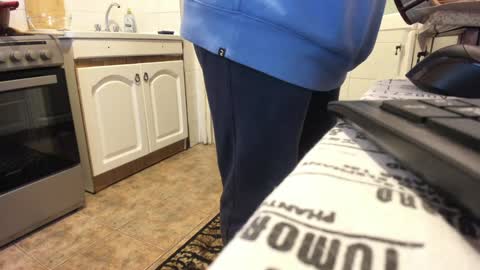 Snapshot of doriancretu95 chatting on December 16, 12:16 pm menu below online show from December 16, 12:16 pm