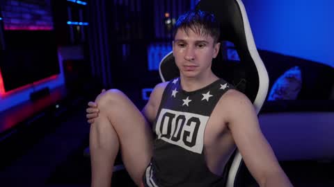 Dorian Reyes online show from February 9, 3:32 am