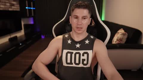 Dorian Reyes online show from February 16, 3:58 am